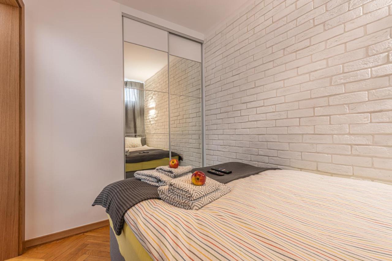 Apartment Strict Warsaw Center - Metro,Free Parking Varsóvia Exterior foto